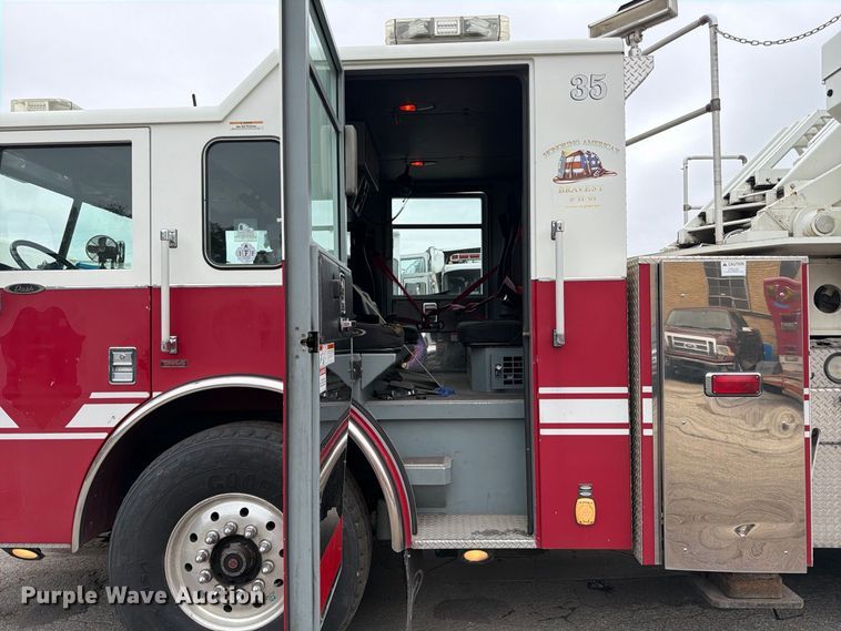 image for item FK2215 2005 Pierce Manufacturing Dash ladder fire truck