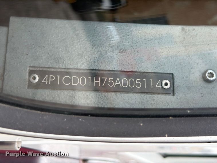 image for item FK2215 2005 Pierce Manufacturing Dash ladder fire truck