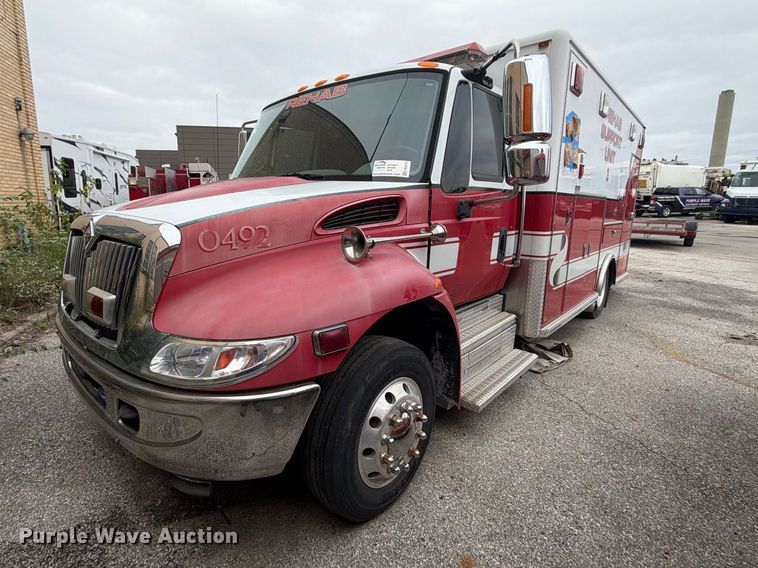 image for item FK2216 2003 International 4300 ambulance