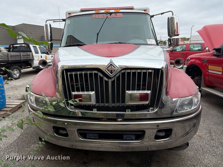 image for item FK2216 2003 International 4300 ambulance
