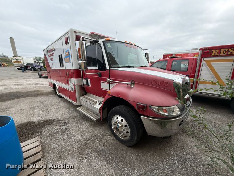 image for item FK2216 2003 International 4300 ambulance