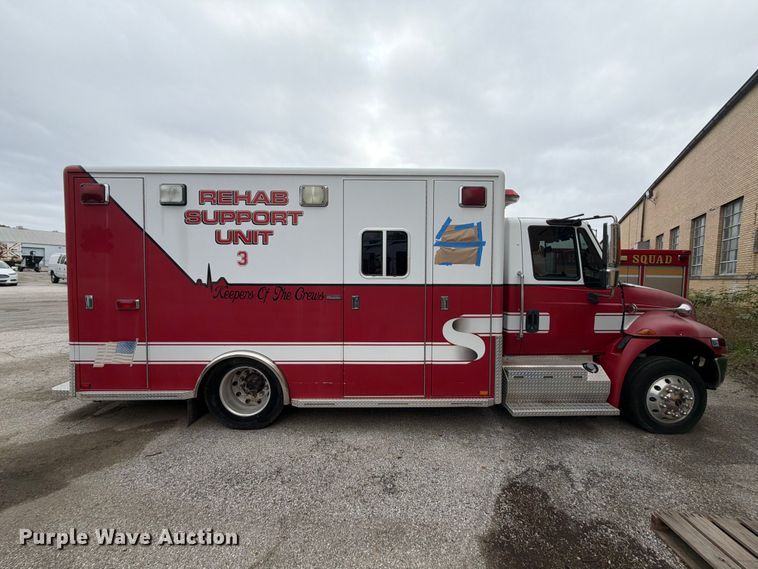 image for item FK2216 2003 International 4300 ambulance