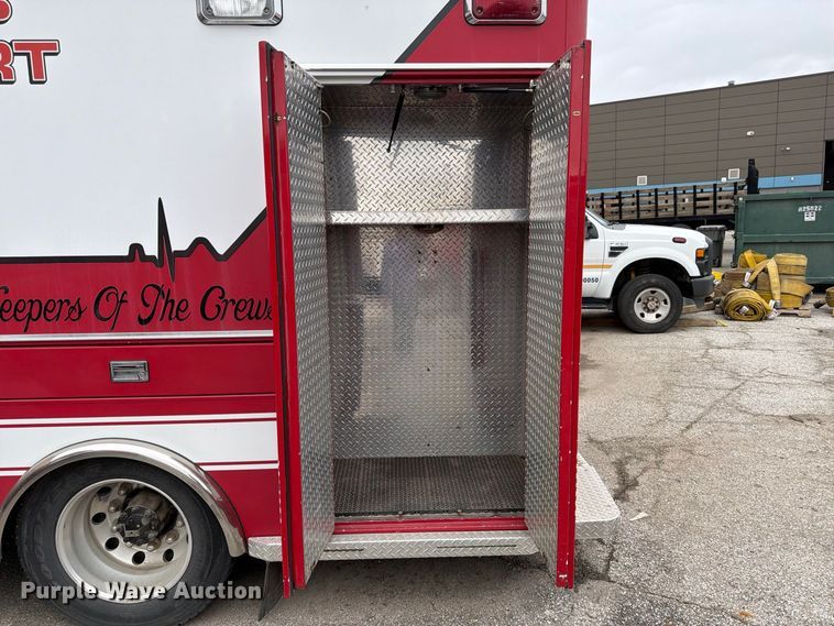 image for item FK2216 2003 International 4300 ambulance