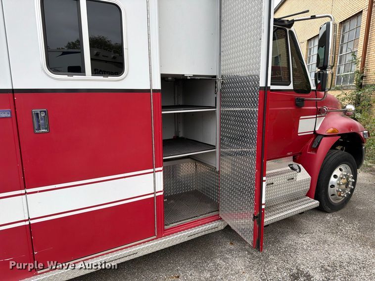image for item FK2216 2003 International 4300 ambulance