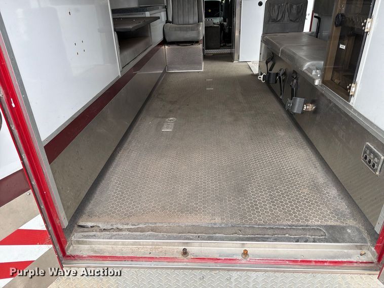 image for item FK2216 2003 International 4300 ambulance