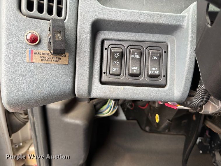 image for item FK2216 2003 International 4300 ambulance