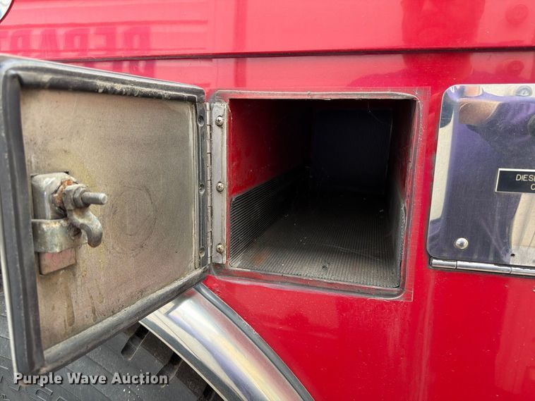 image for item FK2217 2007 Seagrave pumper fire truck
