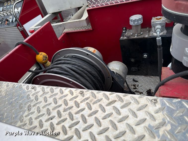 image for item FK2217 2007 Seagrave pumper fire truck