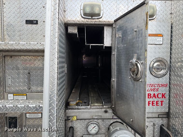 image for item FK2219 2003 E-one ladder fire truck