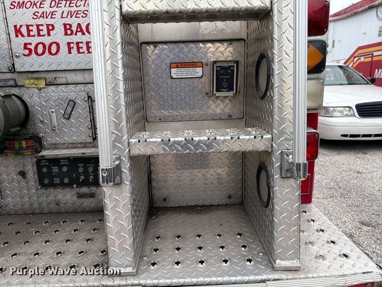 image for item FK2219 2003 E-one ladder fire truck