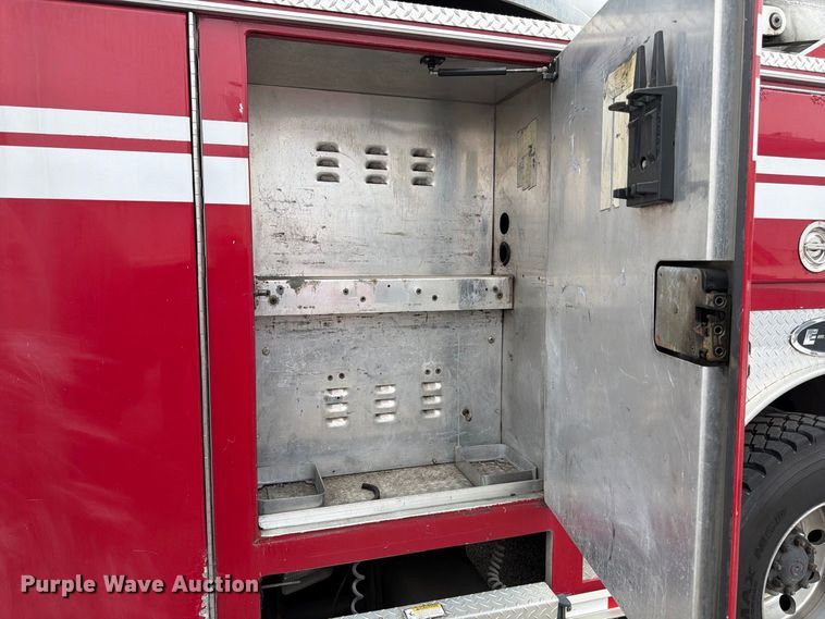 image for item FK2219 2003 E-one ladder fire truck
