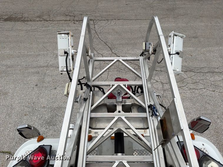 image for item FK2219 2003 E-one ladder fire truck