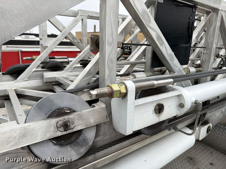 image for item FK2219 2003 E-one ladder fire truck