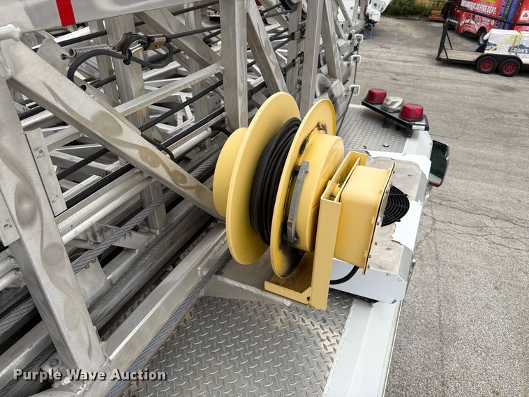 image for item FK2219 2003 E-one ladder fire truck