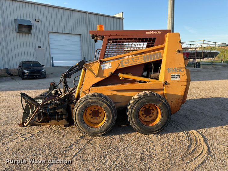 image for item FK3903 Case 1845C skid steer loader