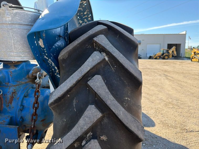 image for item FK3907 1967 Ford 5000 tractor
