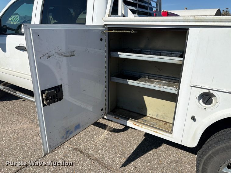 image for item FK3970 2011 Chevrolet Silverado 3500HD Crew Cab utility bed pickup truck