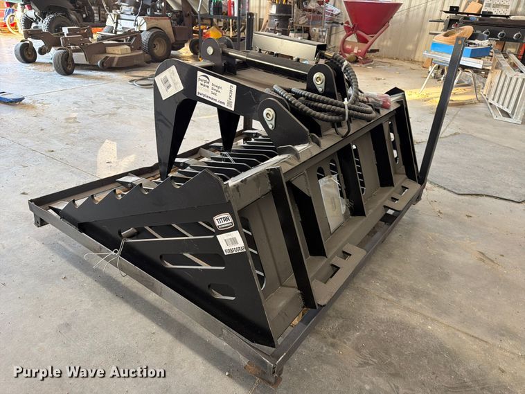 image for item FK3973 Titan skid steer grapple bucket
