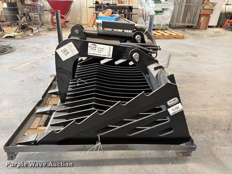 image for item FK3973 Titan skid steer grapple bucket