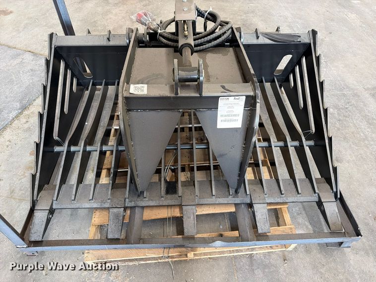 image for item FK3973 Titan skid steer grapple bucket