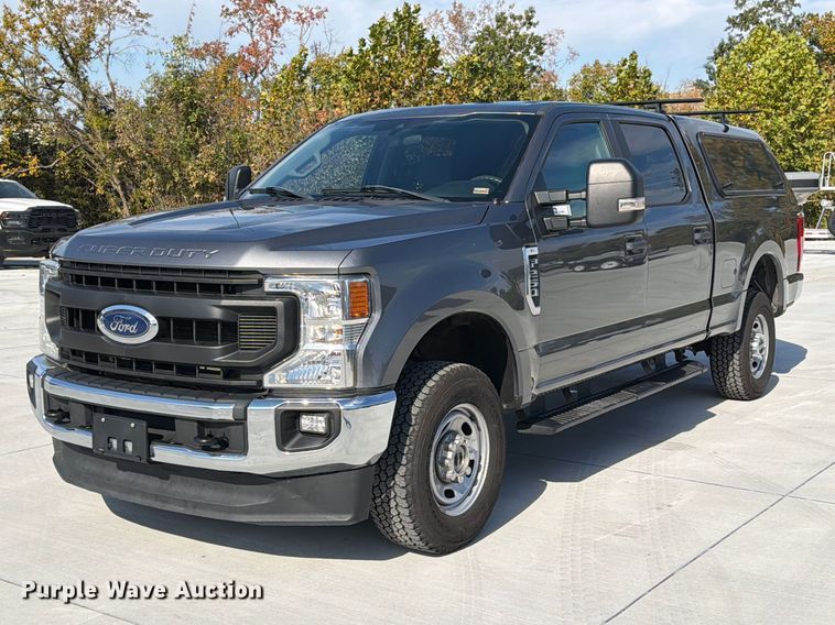 image for item FM6608 2022 Ford F250 Super Duty XL Crew Cab pickup truck