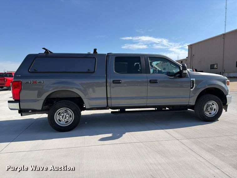 image for item FM6608 2022 Ford F250 Super Duty XL Crew Cab pickup truck