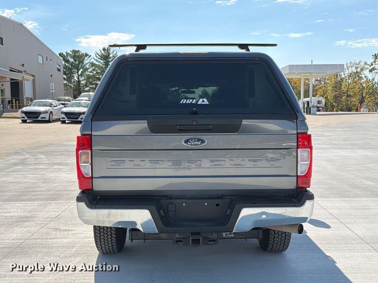 image for item FM6608 2022 Ford F250 Super Duty XL Crew Cab pickup truck