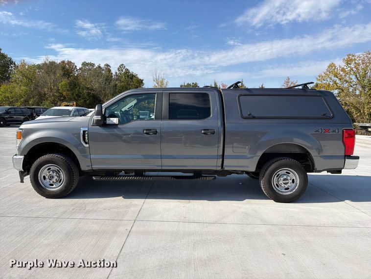 image for item FM6608 2022 Ford F250 Super Duty XL Crew Cab pickup truck