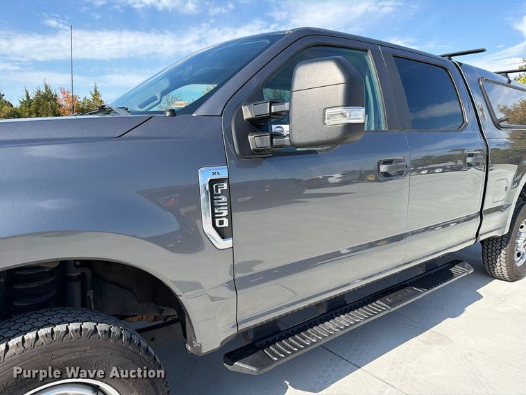 image for item FM6608 2022 Ford F250 Super Duty XL Crew Cab pickup truck