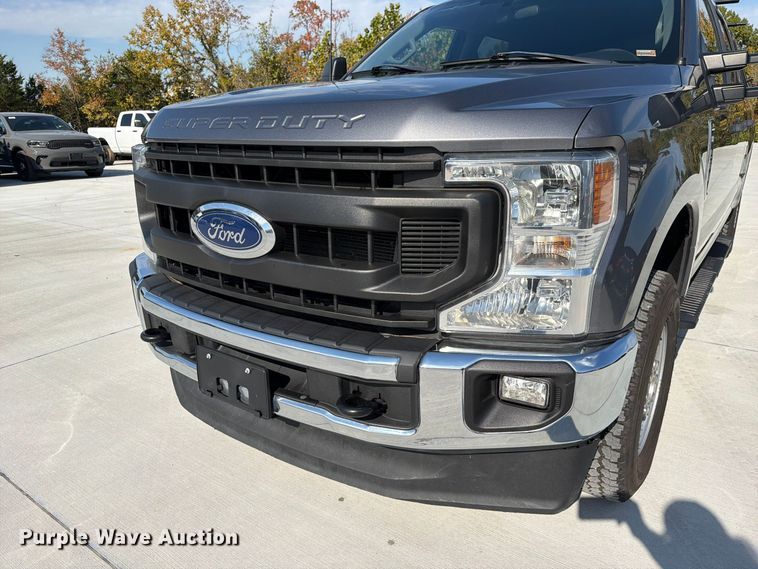 image for item FM6608 2022 Ford F250 Super Duty XL Crew Cab pickup truck