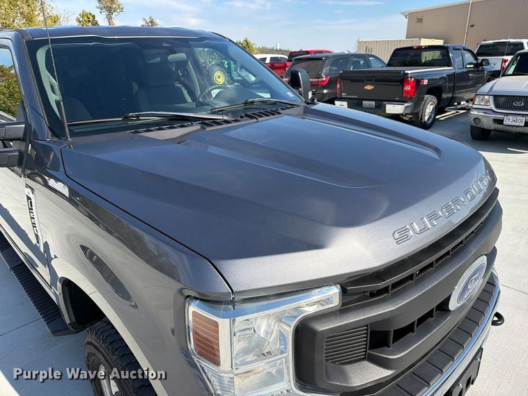 image for item FM6608 2022 Ford F250 Super Duty XL Crew Cab pickup truck