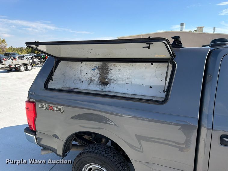image for item FM6608 2022 Ford F250 Super Duty XL Crew Cab pickup truck