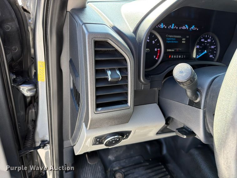 image for item FM6608 2022 Ford F250 Super Duty XL Crew Cab pickup truck