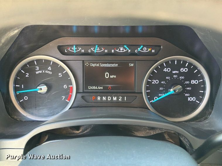 image for item FM6608 2022 Ford F250 Super Duty XL Crew Cab pickup truck