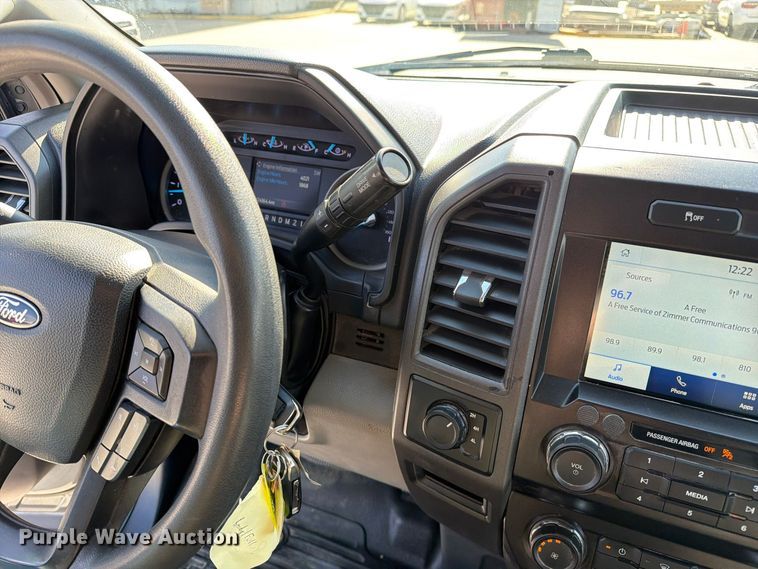 image for item FM6608 2022 Ford F250 Super Duty XL Crew Cab pickup truck