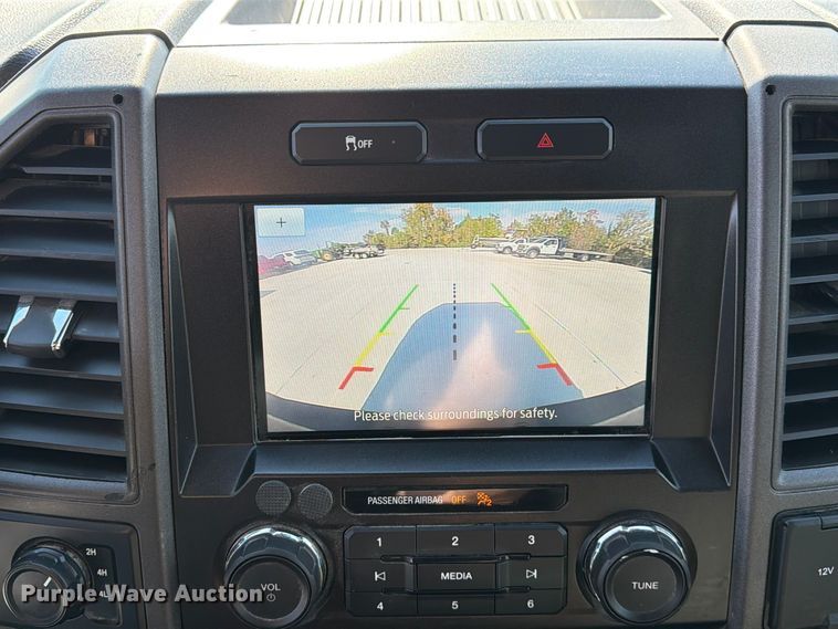 image for item FM6608 2022 Ford F250 Super Duty XL Crew Cab pickup truck