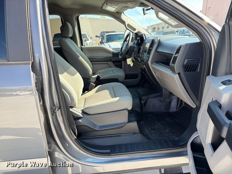 image for item FM6608 2022 Ford F250 Super Duty XL Crew Cab pickup truck