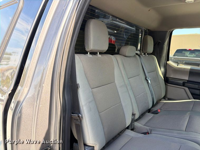 image for item FM6608 2022 Ford F250 Super Duty XL Crew Cab pickup truck