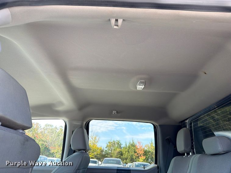 image for item FM6608 2022 Ford F250 Super Duty XL Crew Cab pickup truck