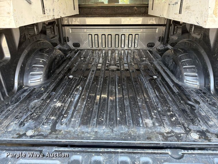 image for item FM6608 2022 Ford F250 Super Duty XL Crew Cab pickup truck