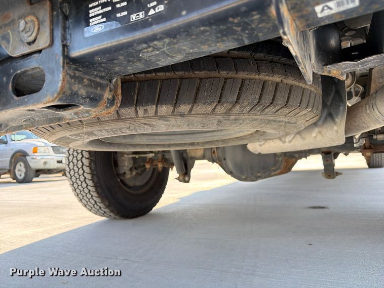 image for item FM6608 2022 Ford F250 Super Duty XL Crew Cab pickup truck