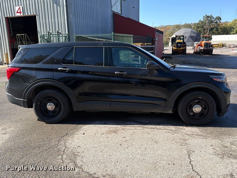 image for item FN1556 2021 Ford Explorer Police Interceptor SUV