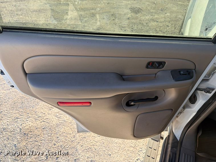 image for item FN2683 2005 Chevrolet Tahoe SUV