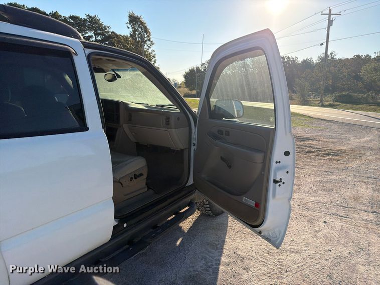 image for item FN2683 2005 Chevrolet Tahoe SUV