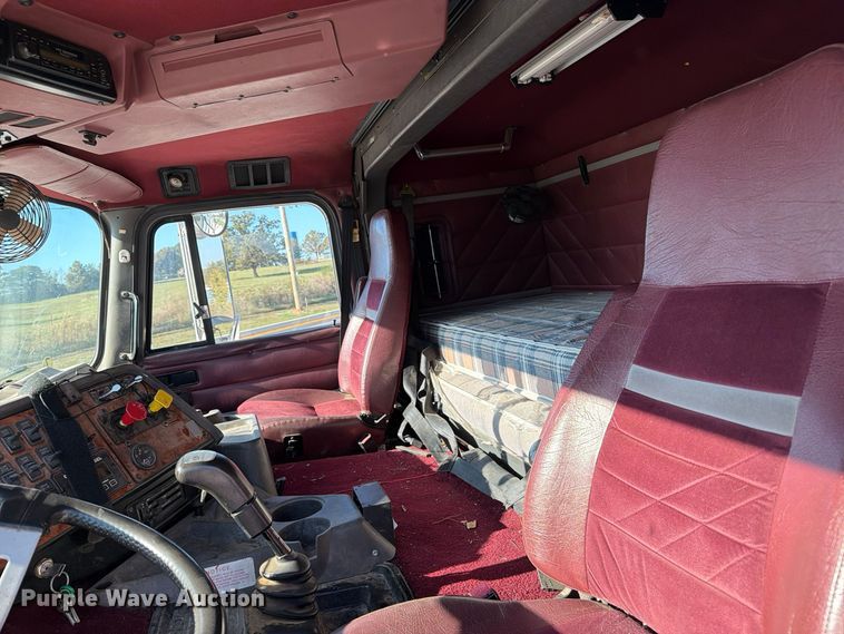 image for item FN2684 1996 International COF-9670 semi truck