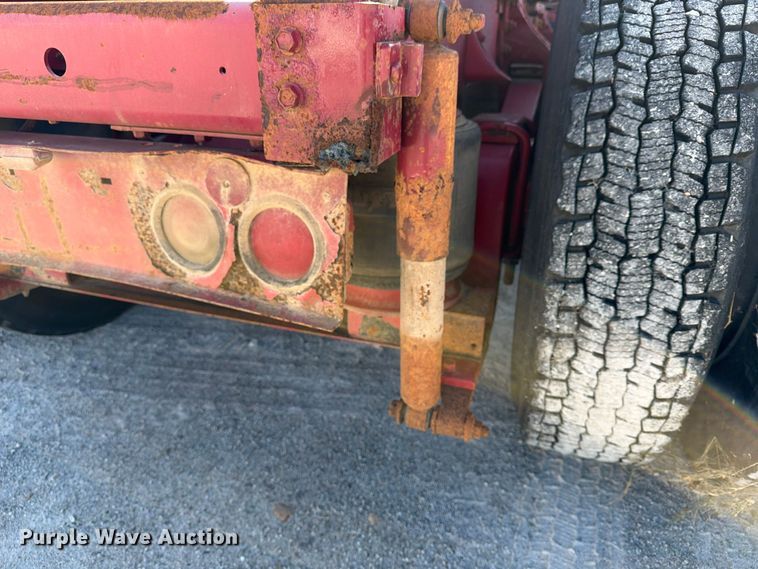 image for item FN2684 1996 International COF-9670 semi truck
