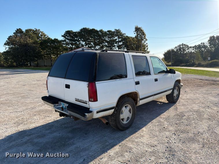 image for item FN2685 1998 Chevrolet Tahoe SUV