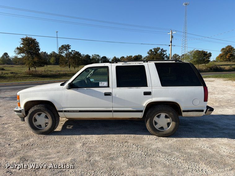 image for item FN2685 1998 Chevrolet Tahoe SUV