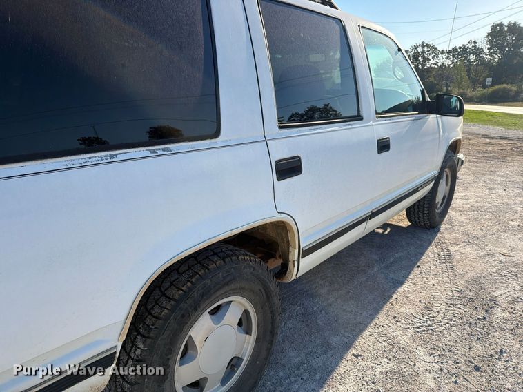 image for item FN2685 1998 Chevrolet Tahoe SUV