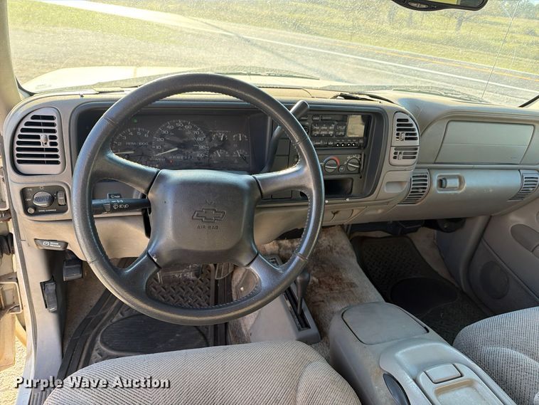 image for item FN2685 1998 Chevrolet Tahoe SUV